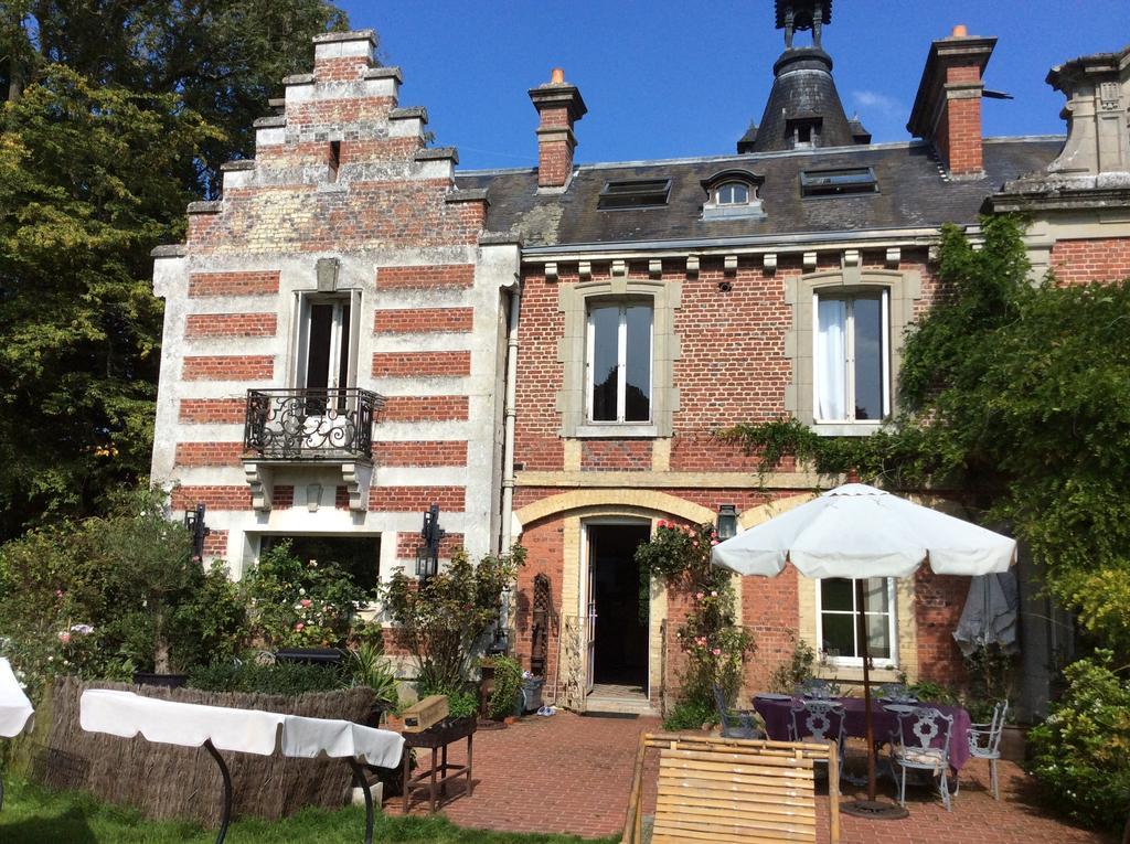 Chateau De Bertreville Bed and Breakfast Buitenkant foto