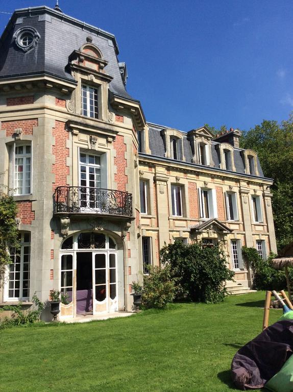 Chateau De Bertreville Bed and Breakfast Buitenkant foto