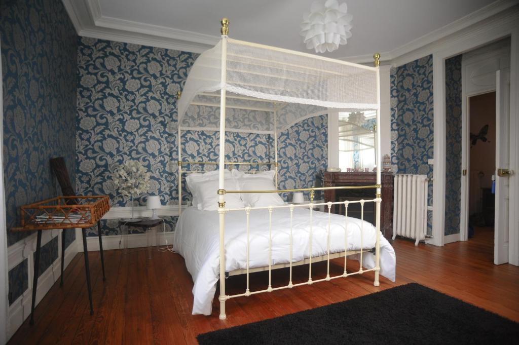 Chateau De Bertreville Bed and Breakfast Kamer foto